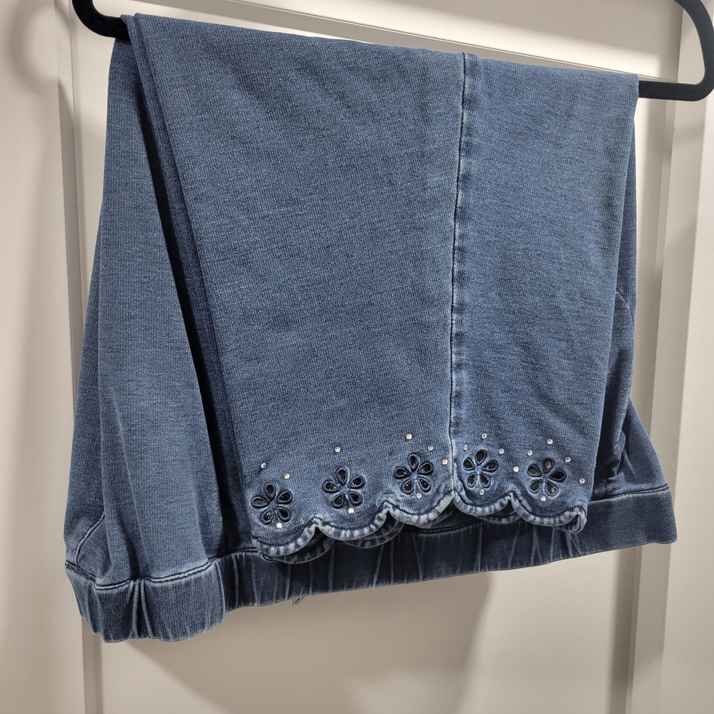 Quacker Factory Blue Embellished Cropped Jeans